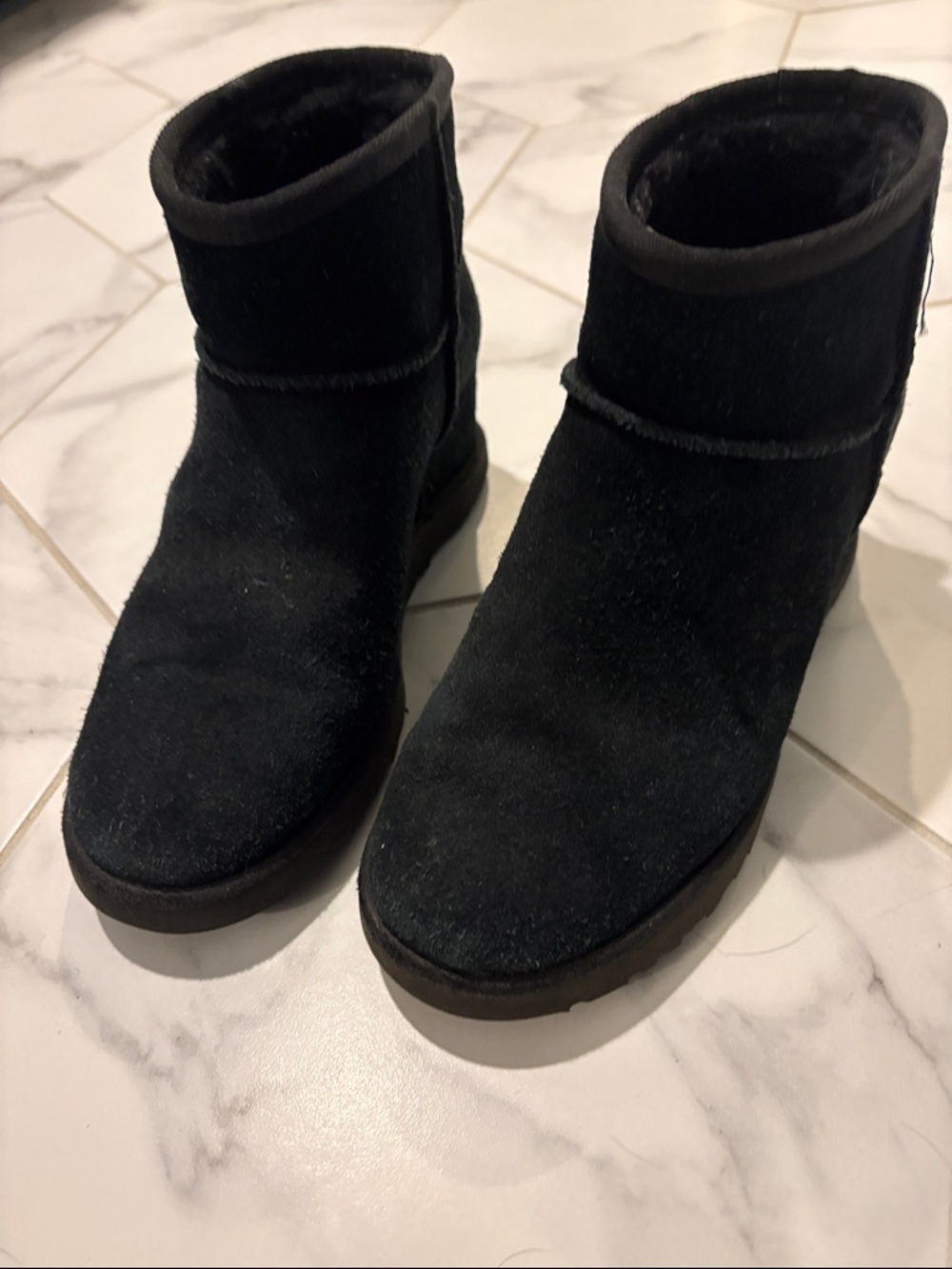 UGG | Black Hidden Wedge Women's Size 7 - Picture 6 of 8